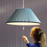 Lámpara colgante LED elástica y creativa