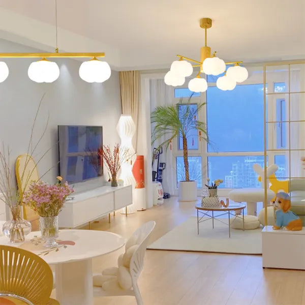 Araña creativa de madera con bolas de algodón para el salón