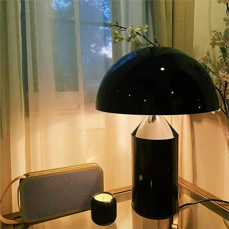 Lámpara de mesa de metal Atollo