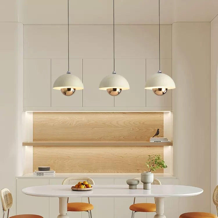 Lámpara colgante elevable en forma de vaina